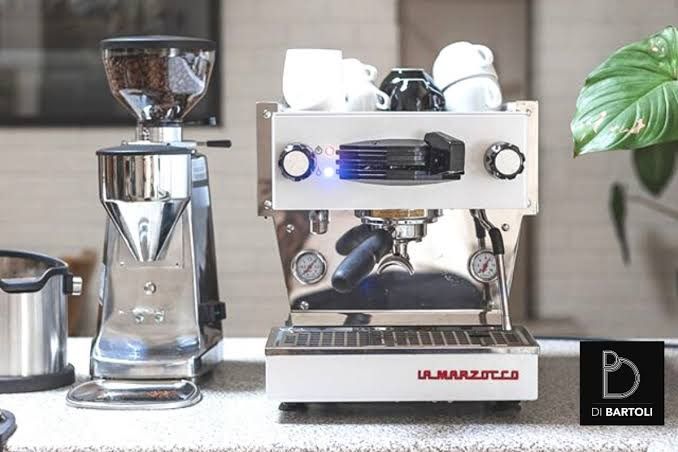 เครื่องชงกาแฟ  high-tech kitchen equipment